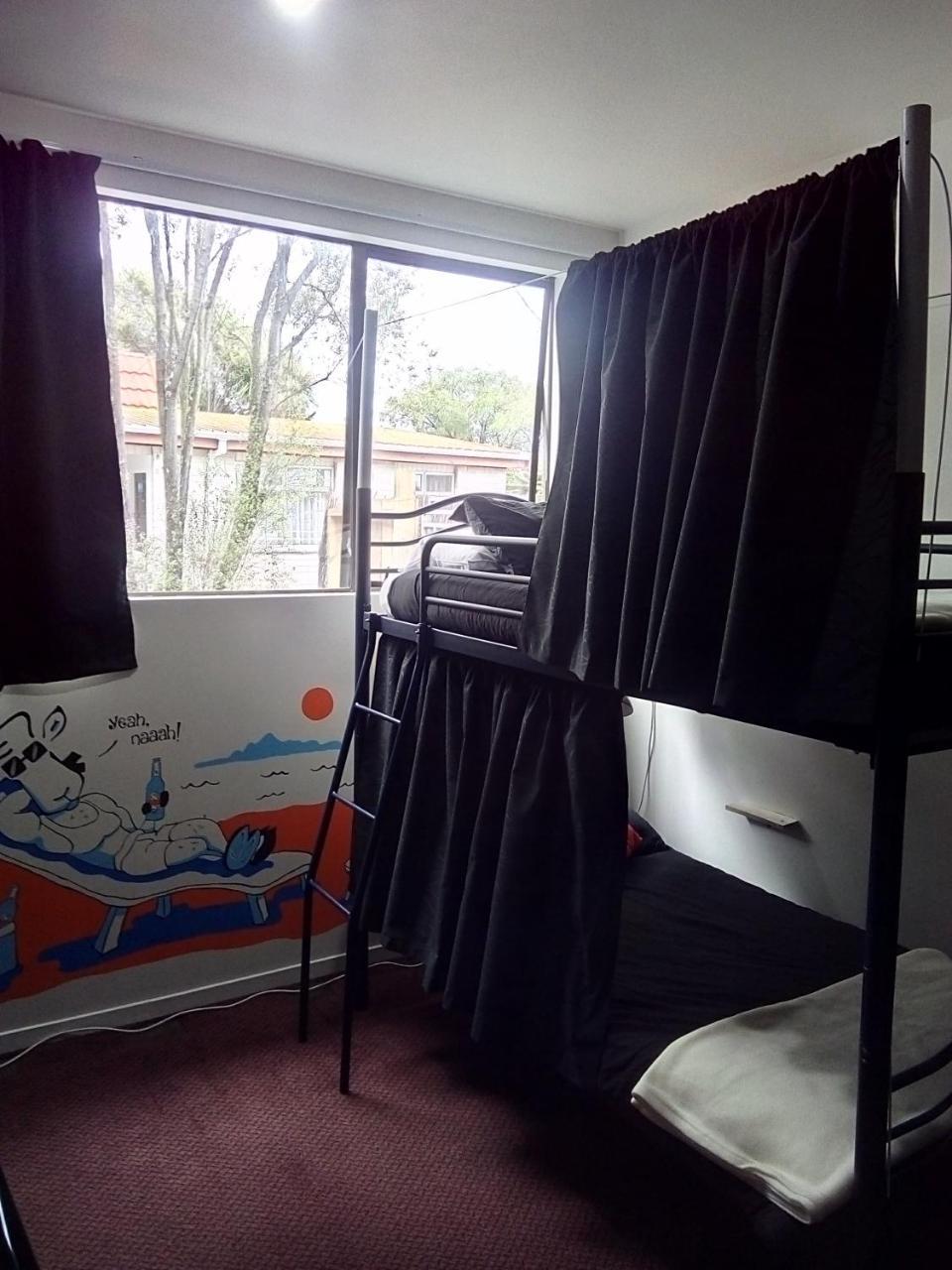 Hostel Bouncing Lamb Backpackers Nelson Exterior foto