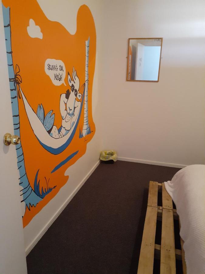 Hostel Bouncing Lamb Backpackers Nelson Exterior foto